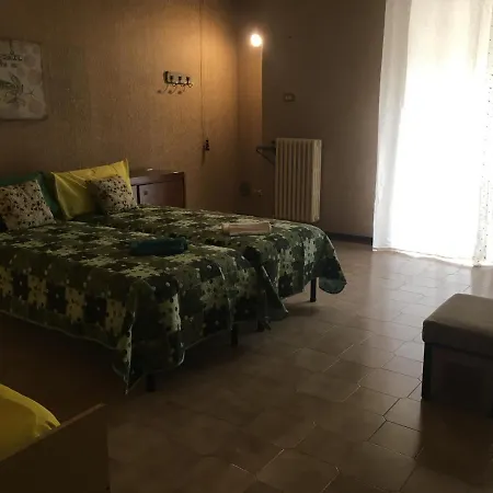 A Casa Di Angela Frühstückspension Foggia